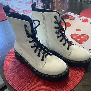 Sincerely Jules Harley Moto Boots, White,